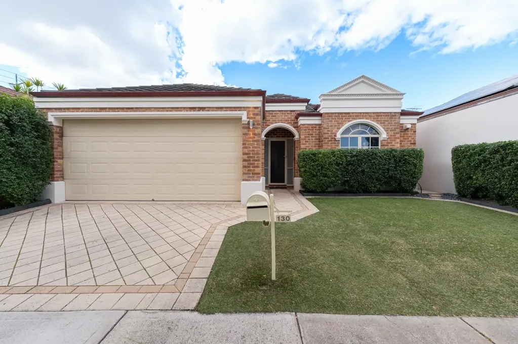 Maylands 3房  Immaculate green title home