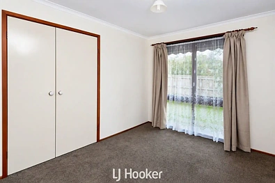 2/21 Kerrison Drive, Hampton Park, VIC 3976, 3 phòng ngủ, 1 phòng tắm, House