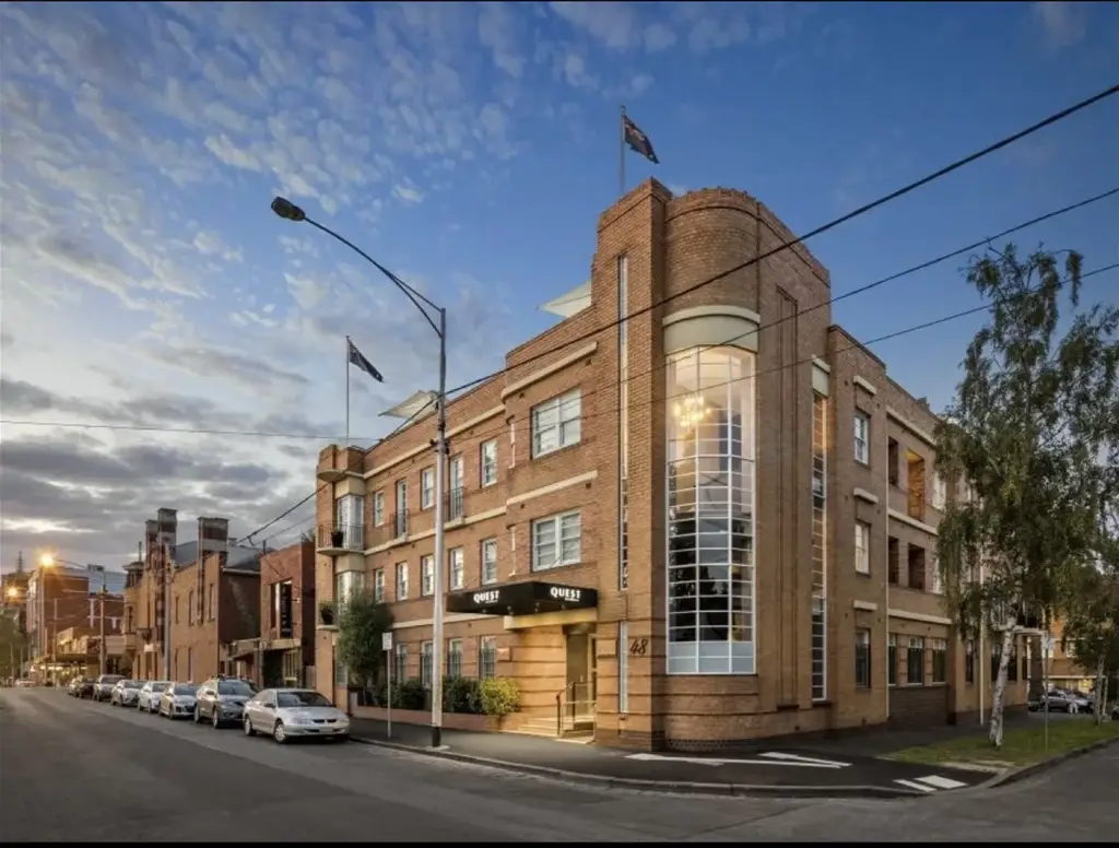 East Melbourne 1कमरा Classy, Headache free Investment... In Prime Location