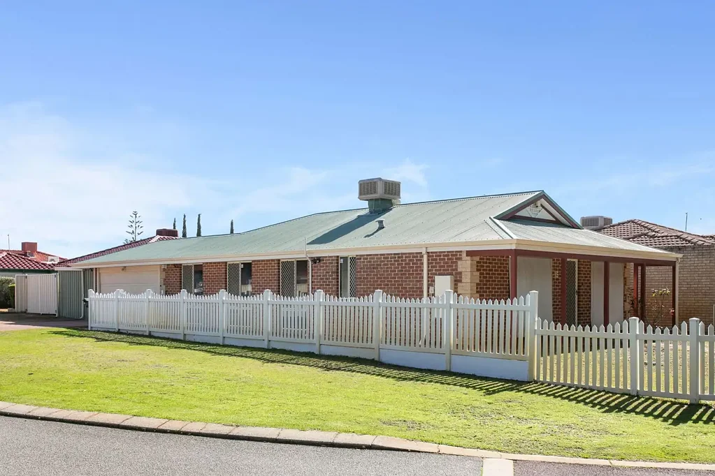 15 Kalkite Close, Ballajura, WA 6066