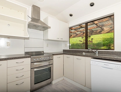 22 Albatross Close, Whitby, Porirua, 3 ਕਮਰੇ, 1 ਬਾਥਰੂਮ, House