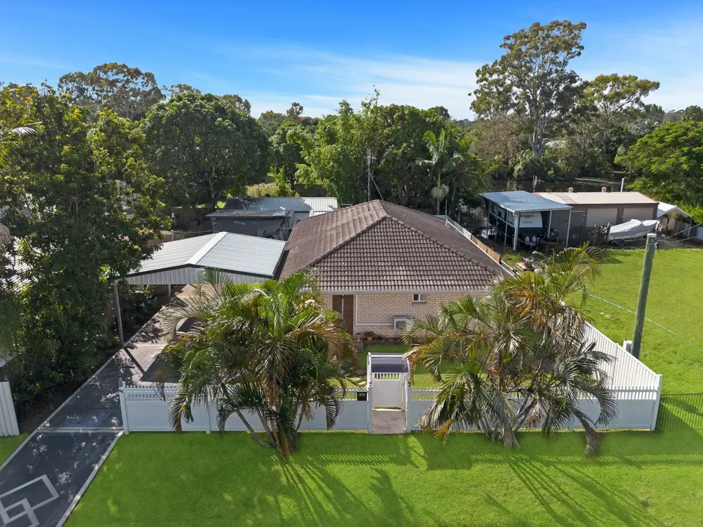 35 Petersen Road, Craignish, QLD 4655