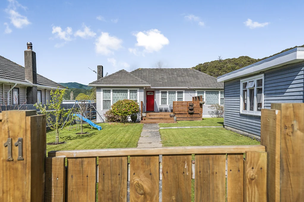 11 Kowhai Street, Wainuiomata, Lower Hutt, Wellington