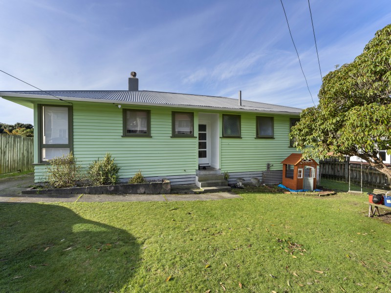 26 Kotuku Street, Elsdon, Porirua, 3 Schlafzimmer, 1 Badezimmer