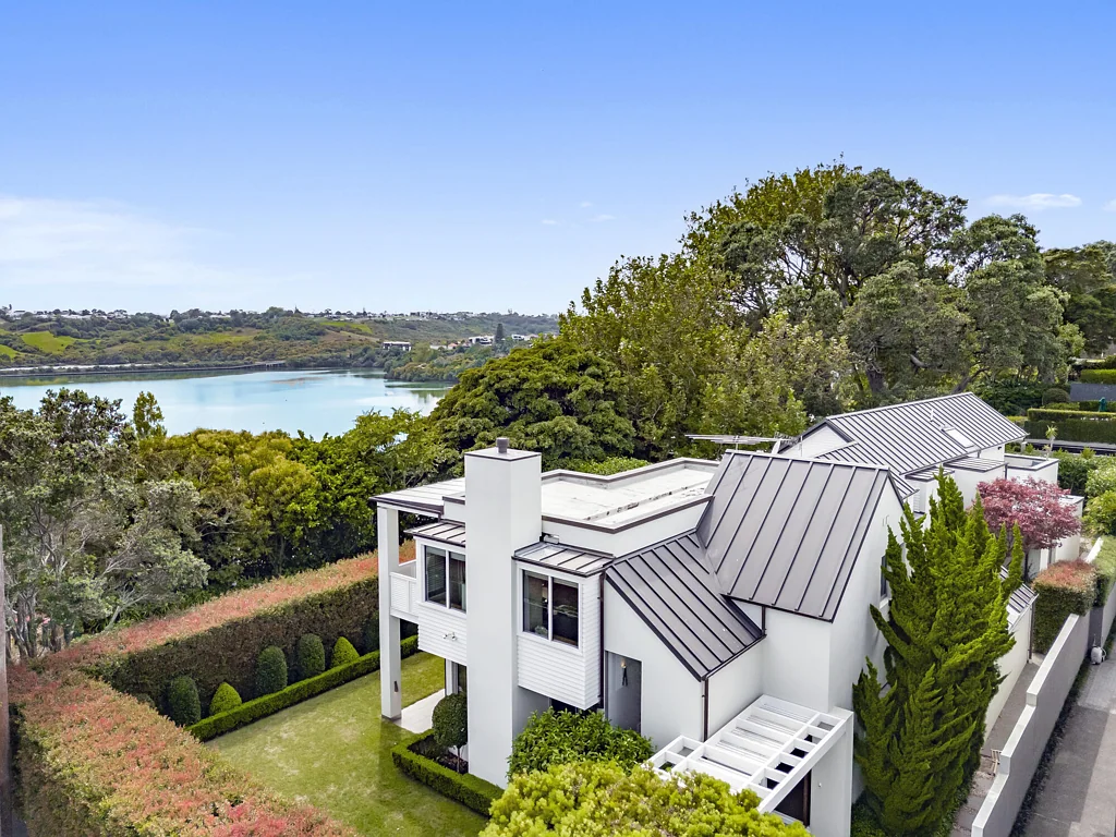 Remuera 4غرفة نوم Architectural elegance overlooking Orakei Basin