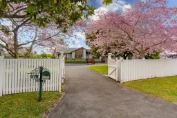 7 Sunny Crescent, Huapai