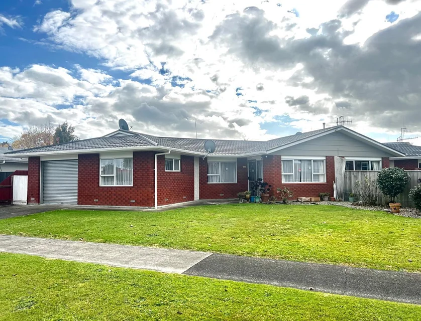 15 Tabak Crescent, Takaro, Palmerston North City, Manawatu, 2 Bedrooms, 1 Bathrooms, House