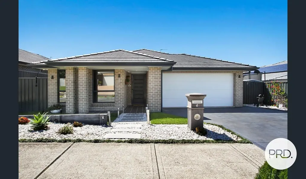 SPACIOUS FAMILY HOME WITH SOLAR IN BROOKS REACH