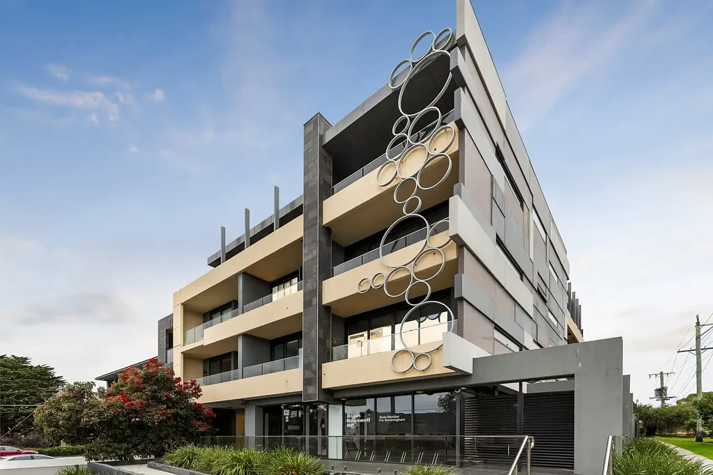 Sandringham 2 Bedroom Top Floor Corner Living with City Views in a Prime  Bayside Setting