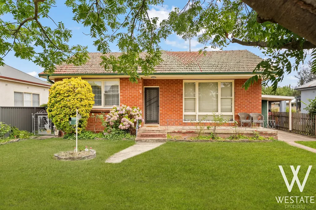 37 Stewart Street, Bathurst, NSW 2795