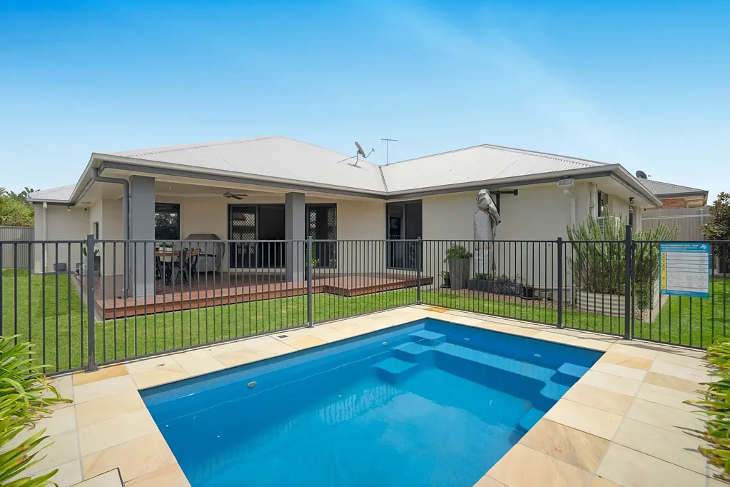 3 Carrybridge Close, Warner, QLD 4500
