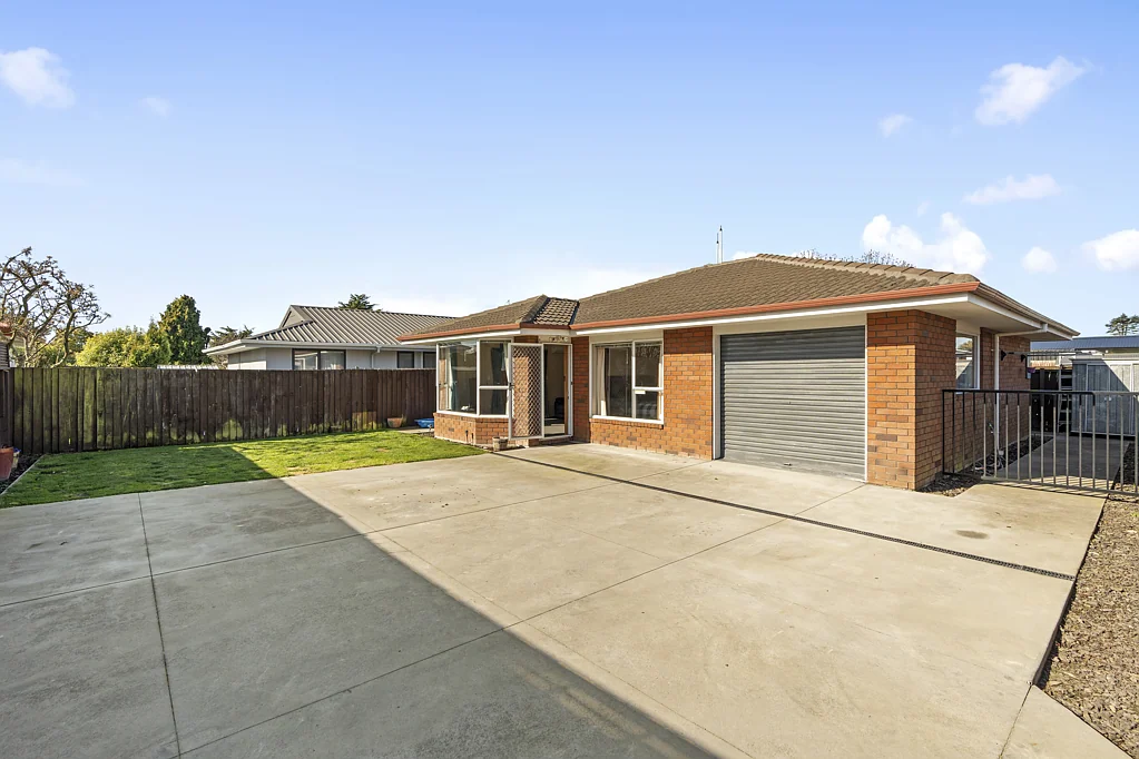 Islington 2房  Must Be Sold - Owners Have Purchased!