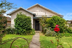 51 Roughead Street, Leongatha