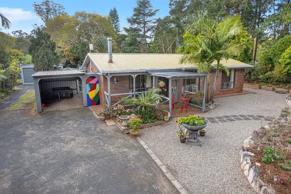 10 Hampton Road, Hampton, QLD 4352