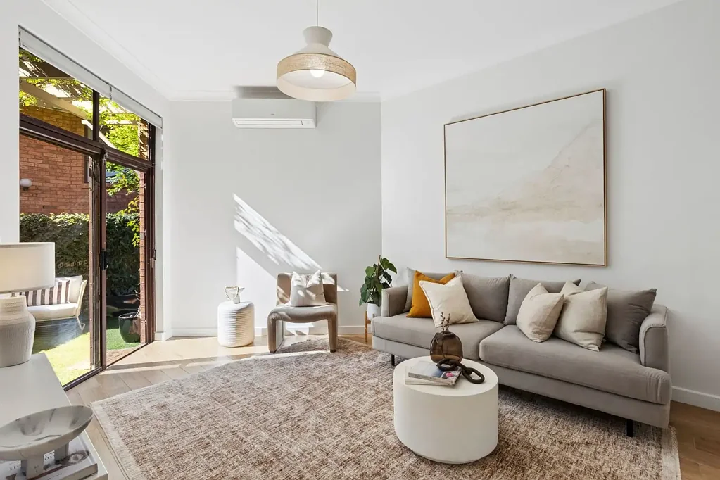 Wollstonecraft 2 Slaapkamer Pristine Home of Remarkable Design & Convenience