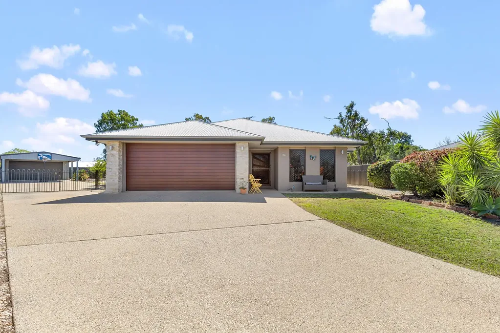 23 Newman Drive, Emerald, QLD 4720