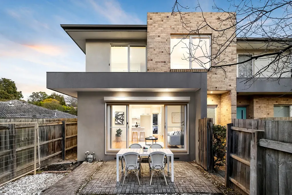 2/770A Whitehorse Road, Mont Albert, VIC 3127