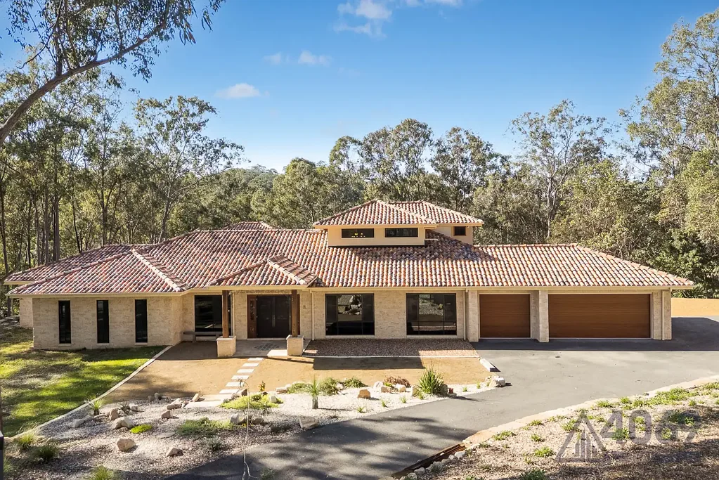 Pullenvale 4 Bedroom A Mediterranean-Inspired Estate of Grand Proportions in the Hills of Pullenvale