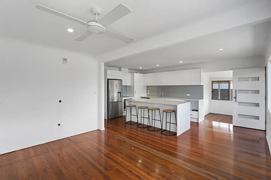 Iba Pa - 116 Whiting Street, Labrador, QLD 4215