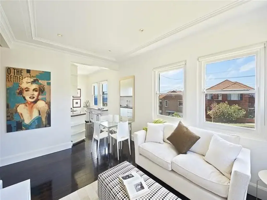 Ultra Chic Living Ocean Views - with LUG