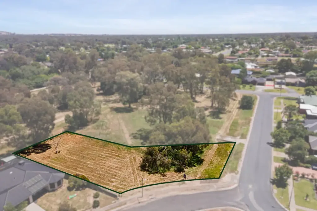 10 William Place, Howlong, NSW 2643