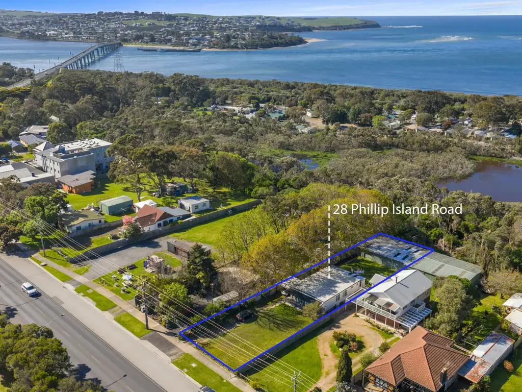 28 Phillip Island Road, Newhaven, VIC 3925