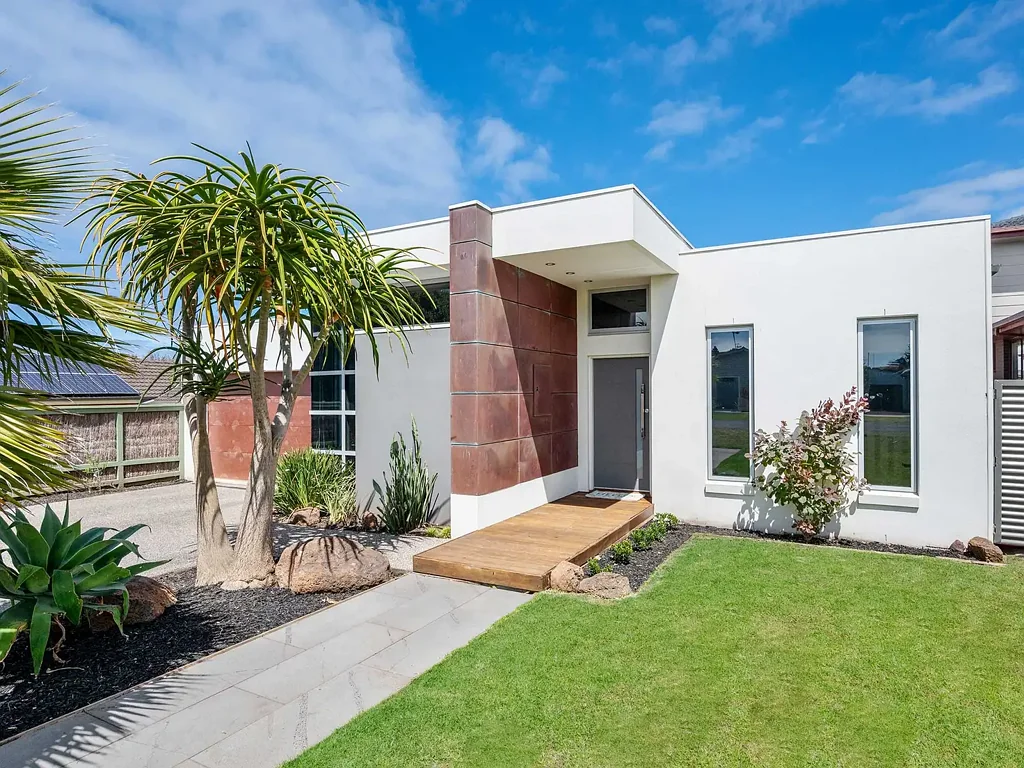 Port Fairy 3Moenga Distinctive Family Home