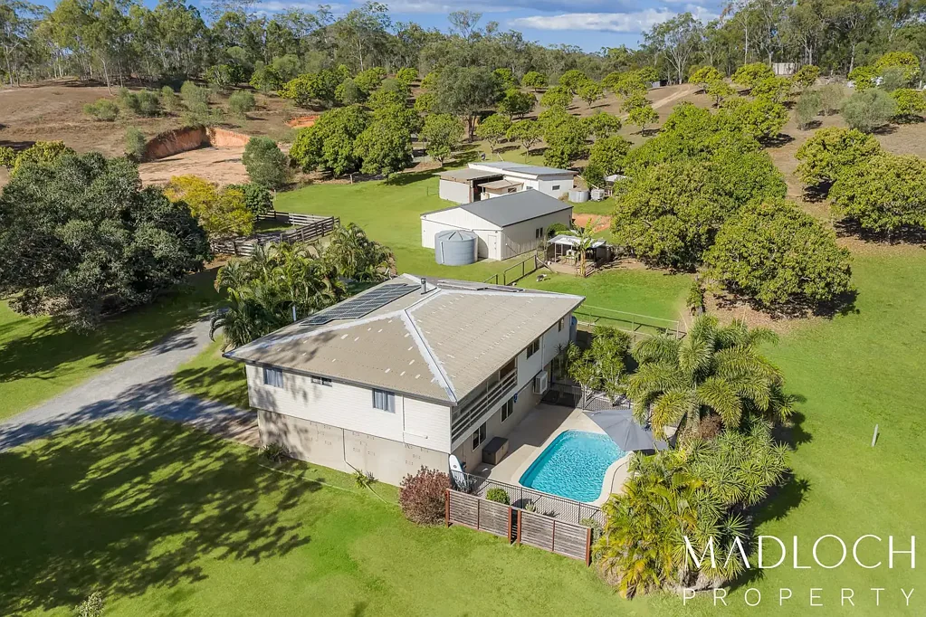 Calliope 4房  Where Lifestyle Meets Opportunity - A Rare 25-Acre Country Escape
