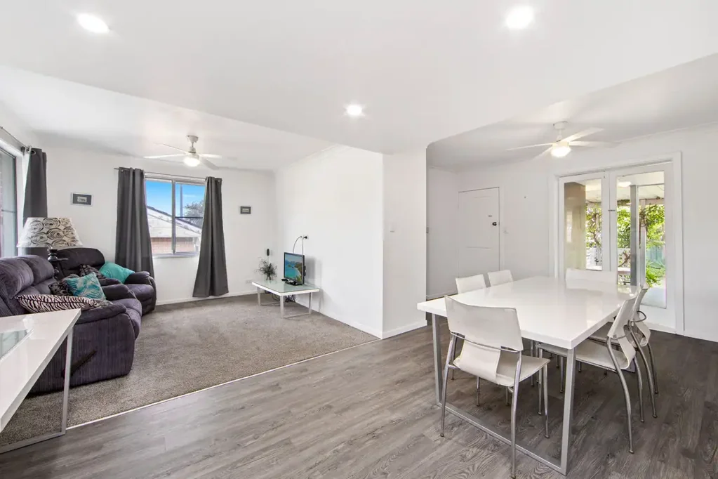 Central, Stylish & So Convenient – Your Ideal Family Home!