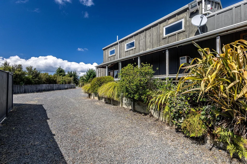 Ohakune Live & work opposite a National Park