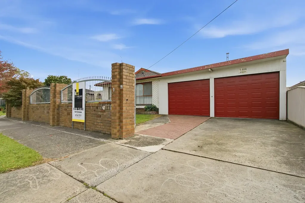 Morwell 4房  The Total Package with Space, & Security.