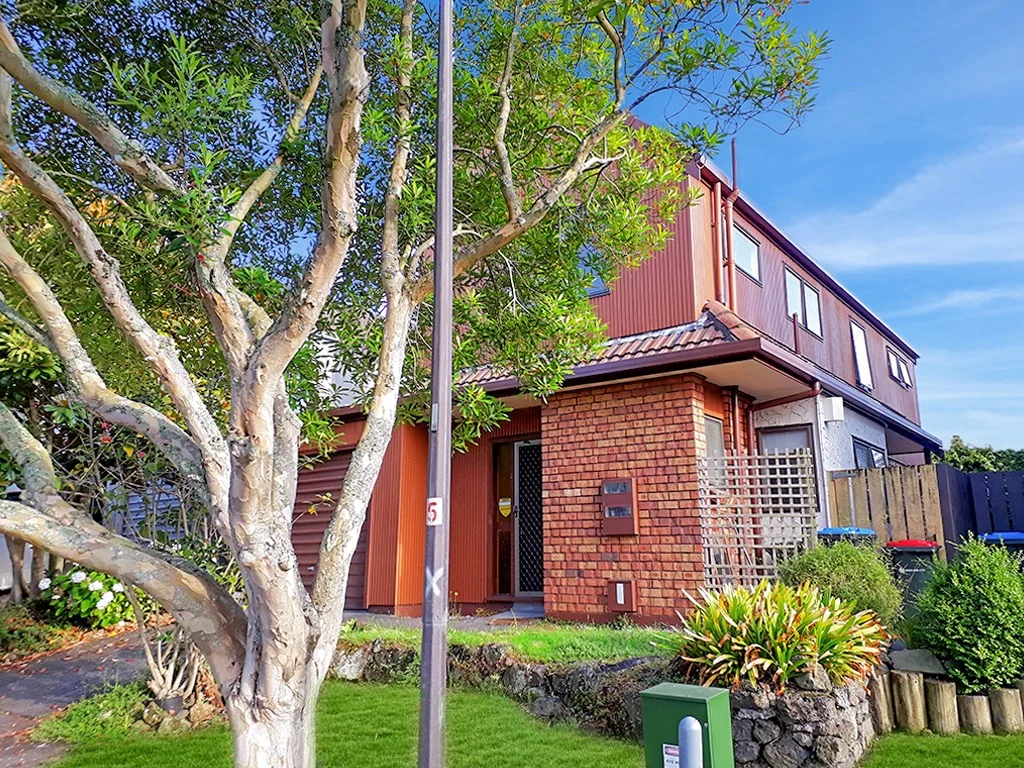 Tasteful home with conservatory in EGGZ