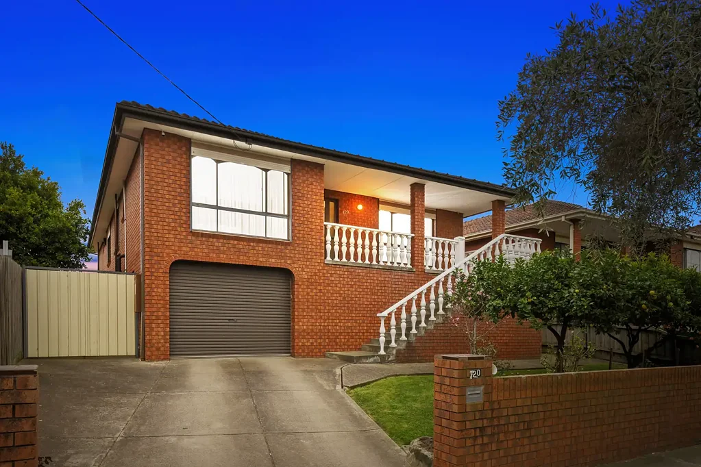 Thomastown 4બેડરૂમ Grand Family Living with Space for Every Occasion