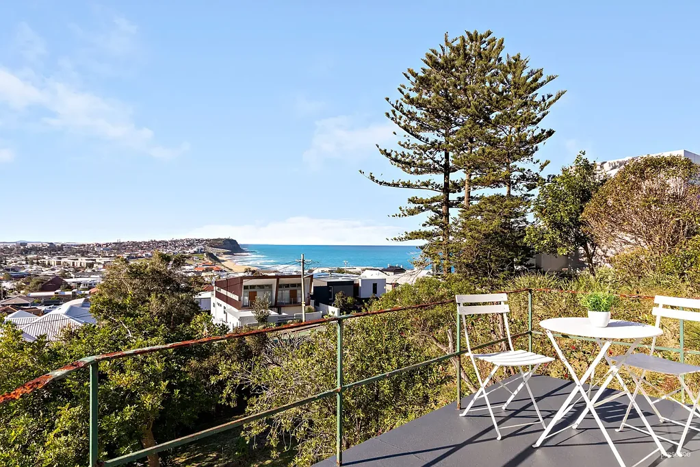 17 Scenic Drive, Merewether, NSW 2291