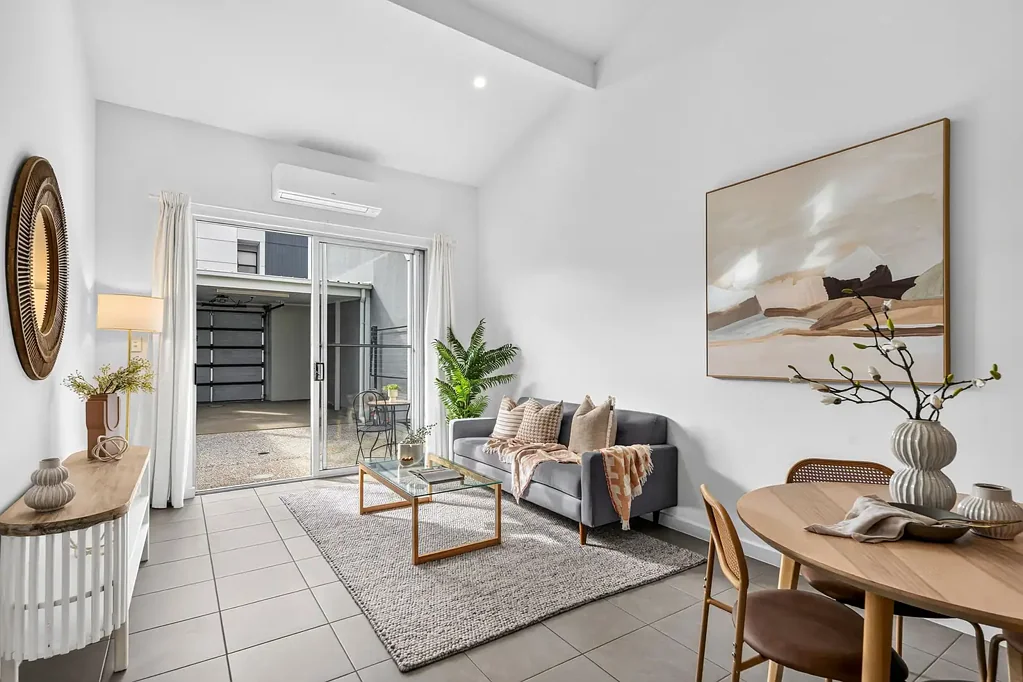 Lightsview 2房  Torrens Titled & Stylish - A Two-Level Escape In The Heart Of Lightsview