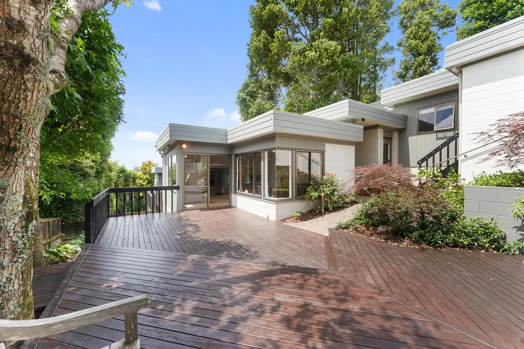 8 Harper Street, Chatswood, North Shore City, Auckland