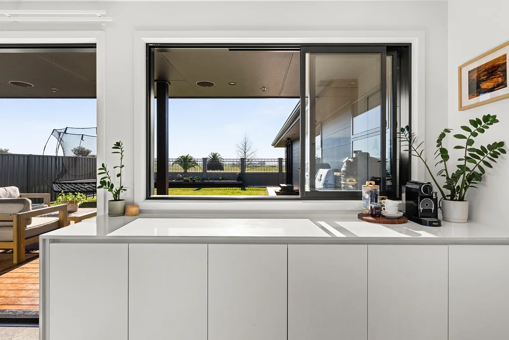 Poraiti 4房  Modern Living with Semi-Rural Outlook
