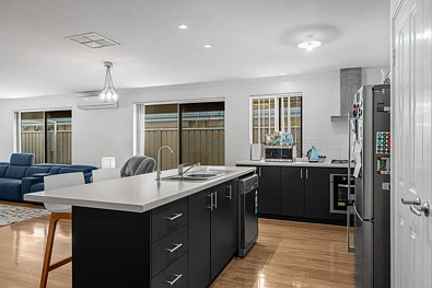 Kitchen - 37 Millot Vista, Caversham, WA 6055