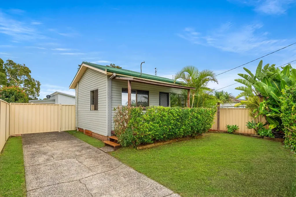 Umina Beach 4कमरा Flexible Dual Living – House & Approved Granny Flat