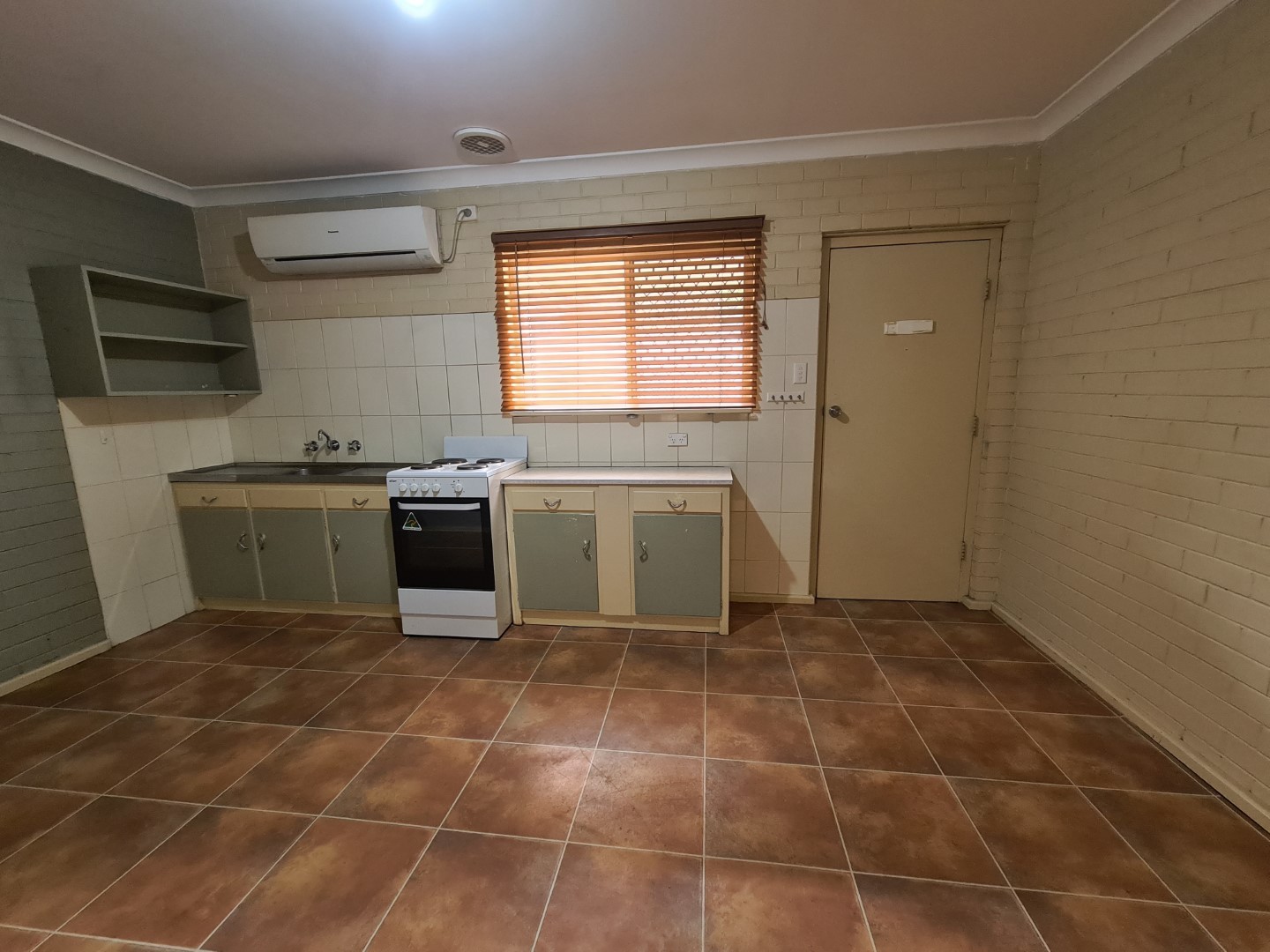 UNIT 3 22 KOBEELYA AV, KATANNING WA 6317, 0 Schlafzimmer, 0 Badezimmer, Unit