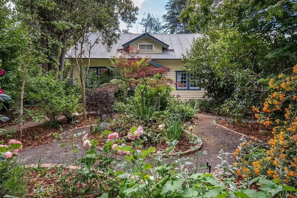 305 Olinda-Monbulk Road, Monbulk, VIC 3793