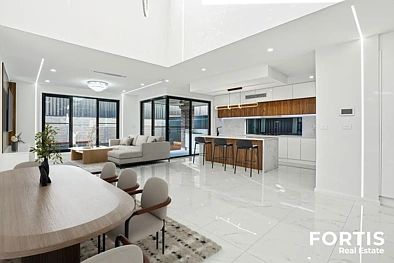 9 Kuiper Street, Box Hill, NSW 2765, 5 Bedrooms, 3 Bathrooms, House