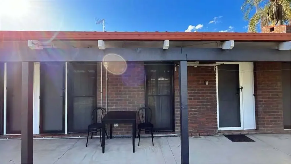 Renovated & Fully Furnished Unit with Bills Included