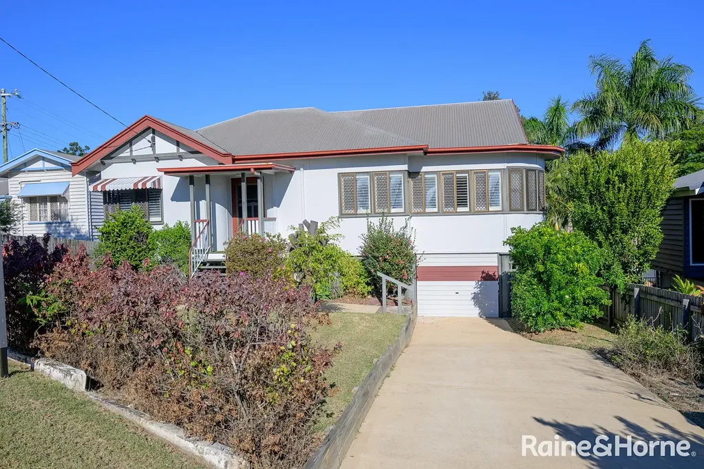 Gladstone Central 3 Bedroom Character Home in the Middle of the CBD!