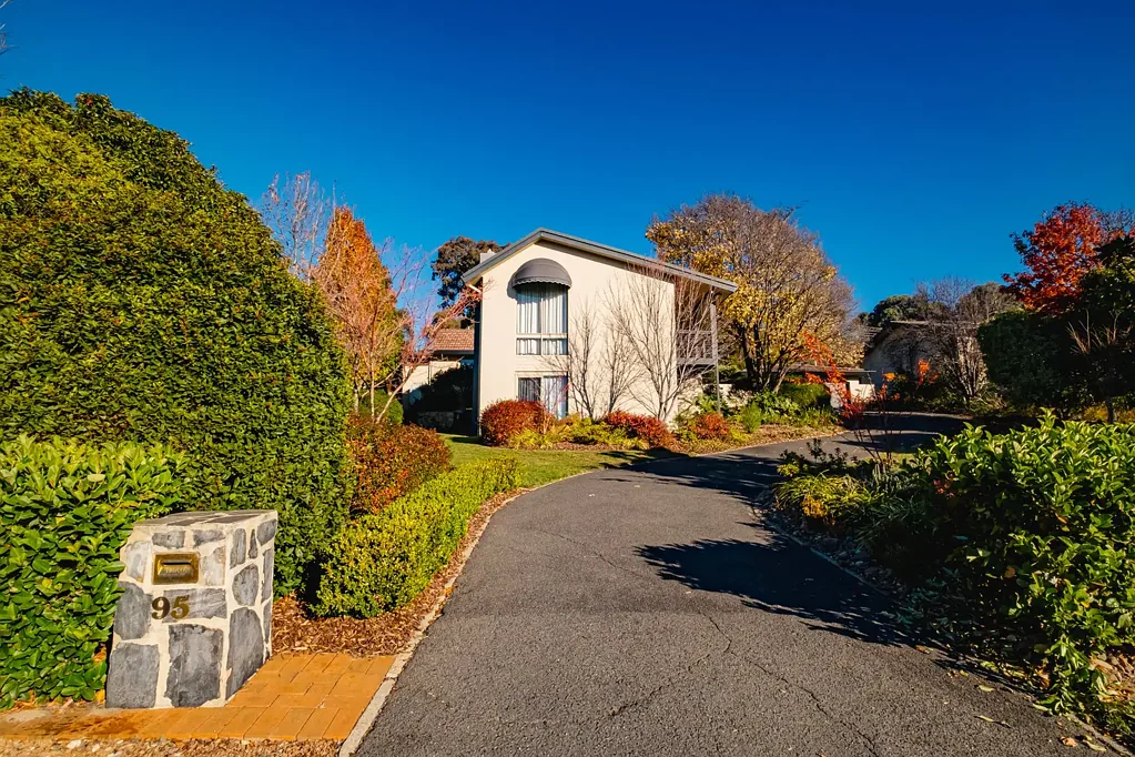 95 Hawkesbury Crescent, Farrer, ACT 2607