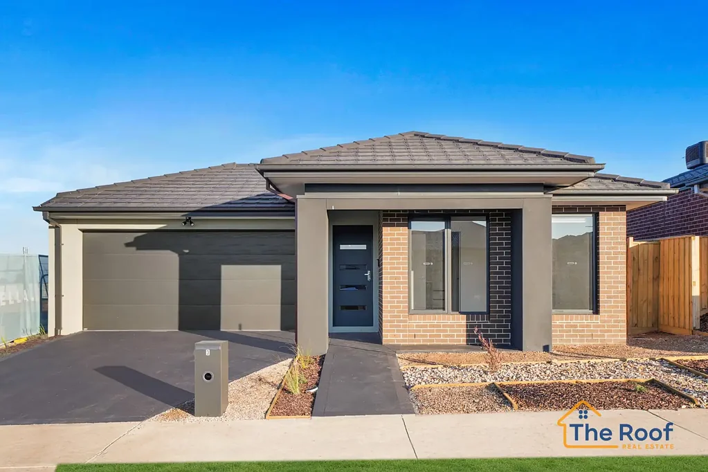 !! Brand New Home for rent in Mambourin with Solar Electricity!!