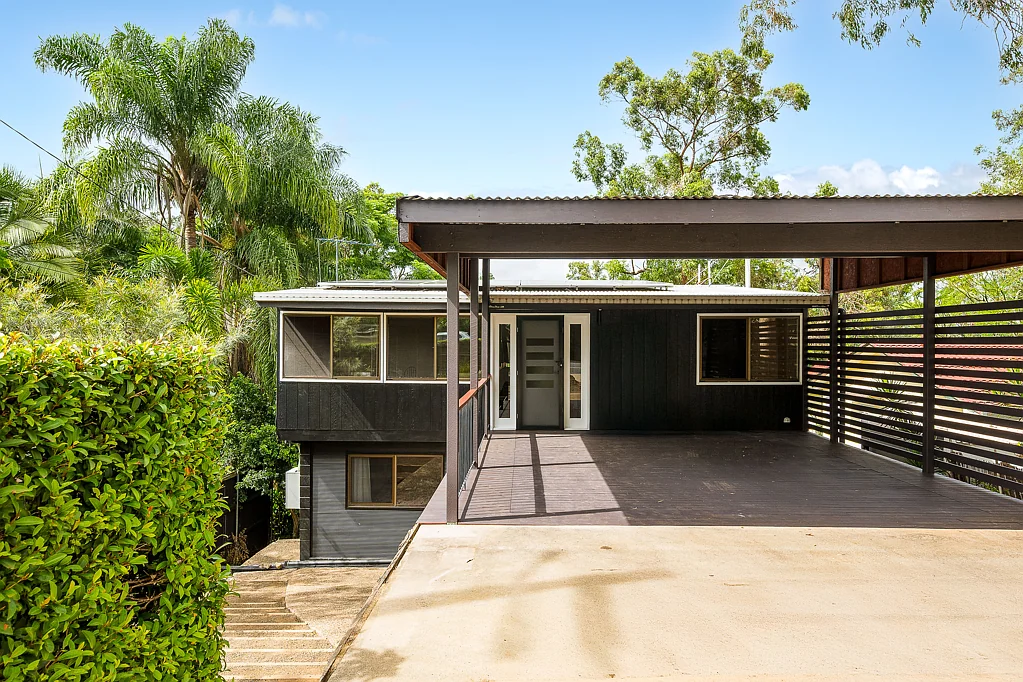 908 South Pine Road, Everton Park, QLD 4053