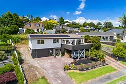 5 Achilles Crescent, Welcome Bay
