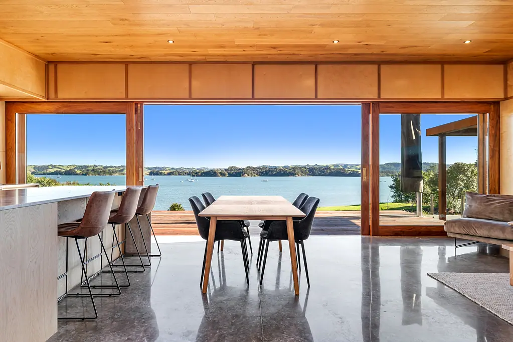 Mahurangi East 3房  Retreat to the waterfront