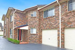 2/20 Cowper Street, Fairy Meadow